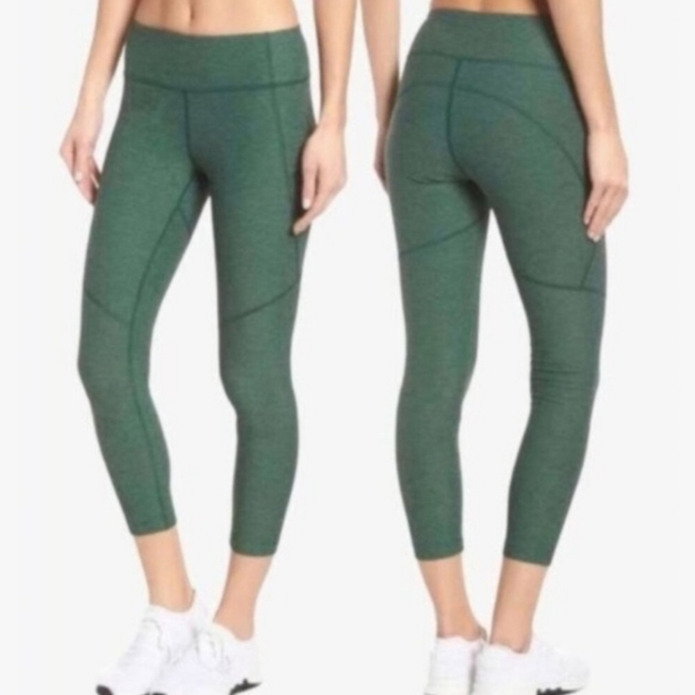 Outdoor Voicrs Green Warm Up Cropped Leggings Small